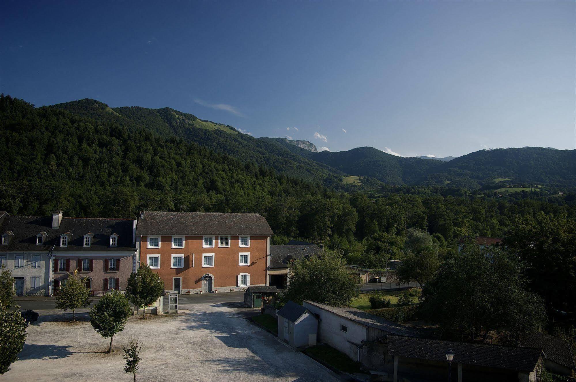 Hotel Ladagnous Peyrouse Εξωτερικό φωτογραφία